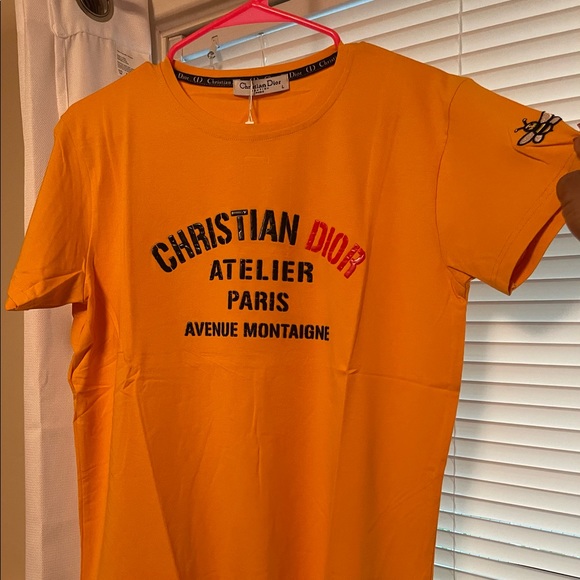 Men T-Shirt - Picture 2 of 3